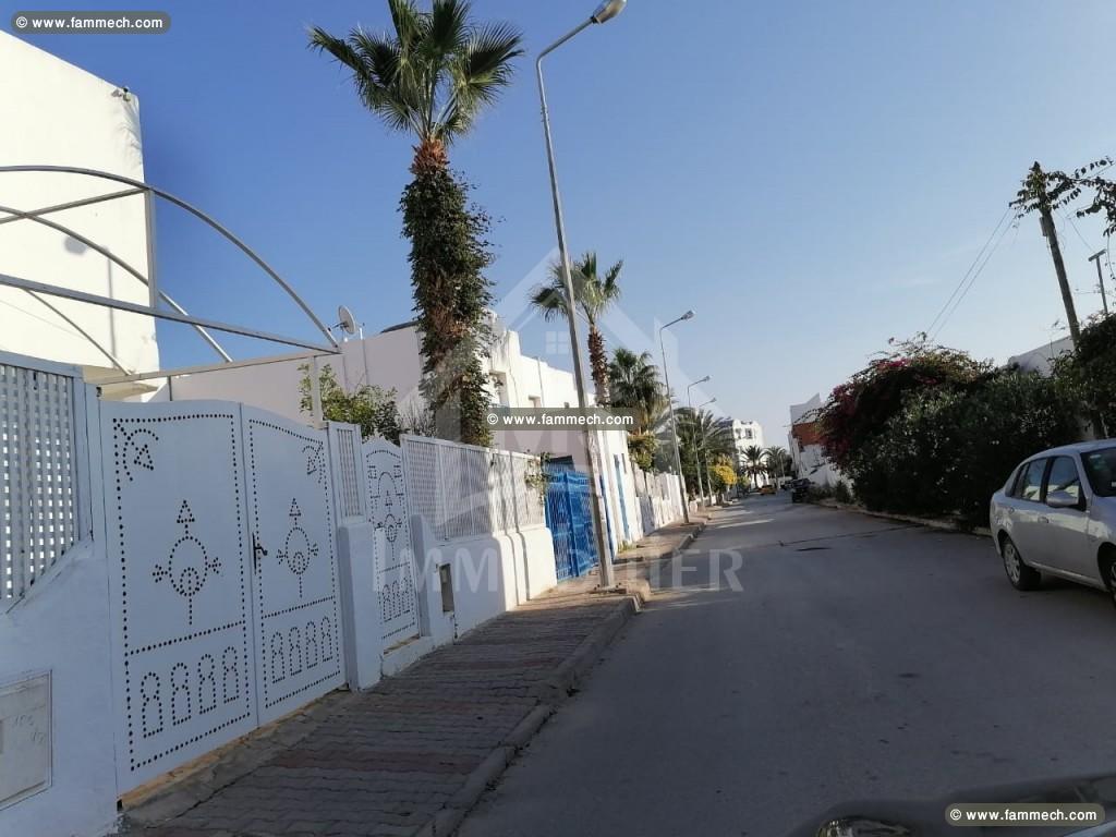 Terrain clôturé de 1000 m² à vendre à 195 MD  