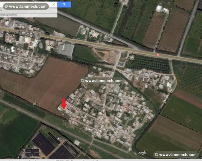 Terrain constructible 180m à 12km de centre ville