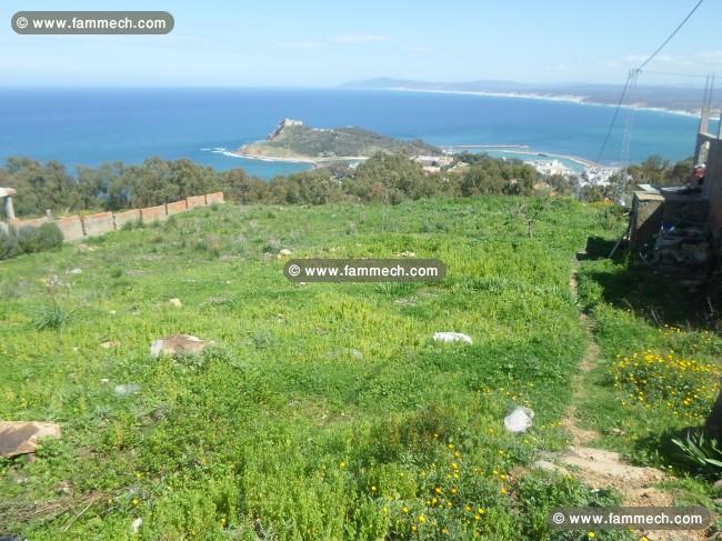 terrain de 1500m2 vue mer avec une maison incomp