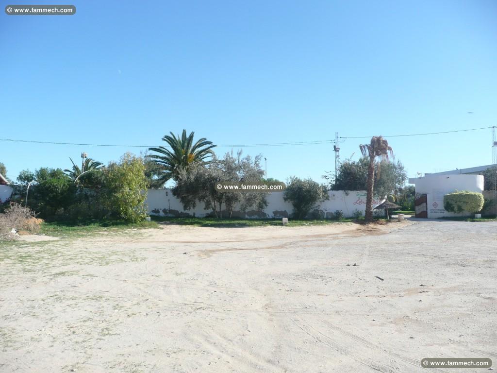 Terrain de 170 m2 a 75 000 dt 