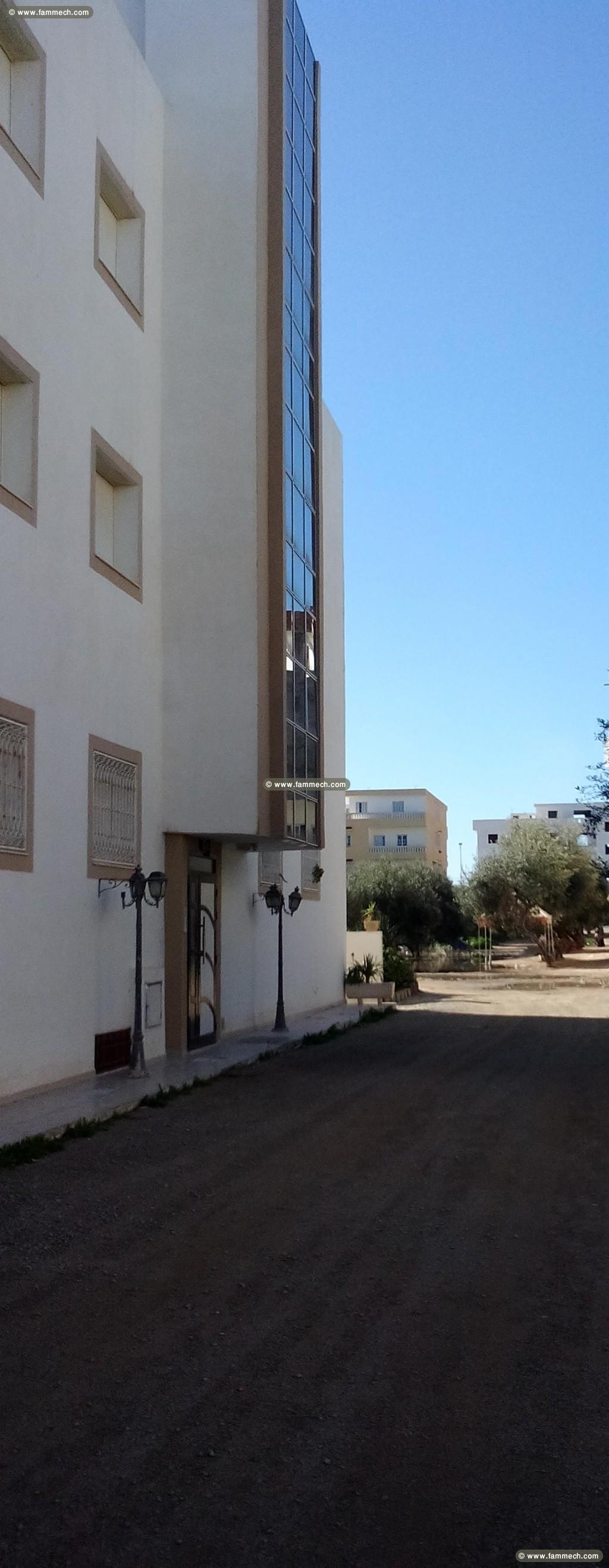 Terrain de 325 m² a 290 mdt
