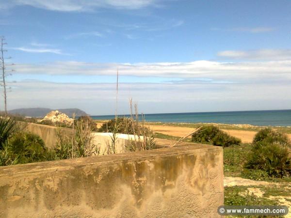 Terrain Pied dans l'eau kerkouane (kélibia)