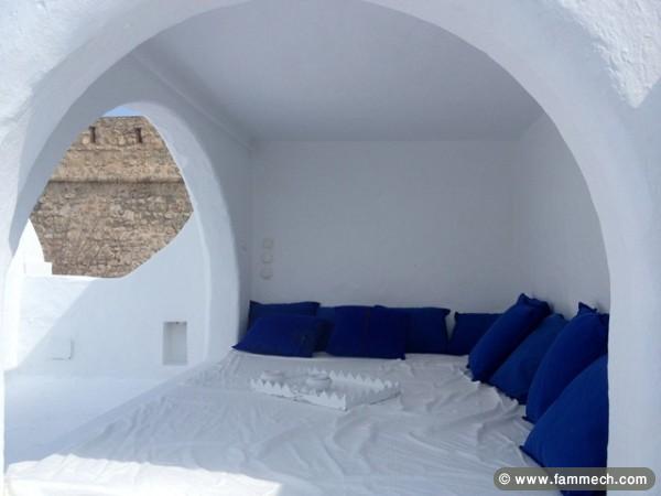 THE POOL HOUSE L475