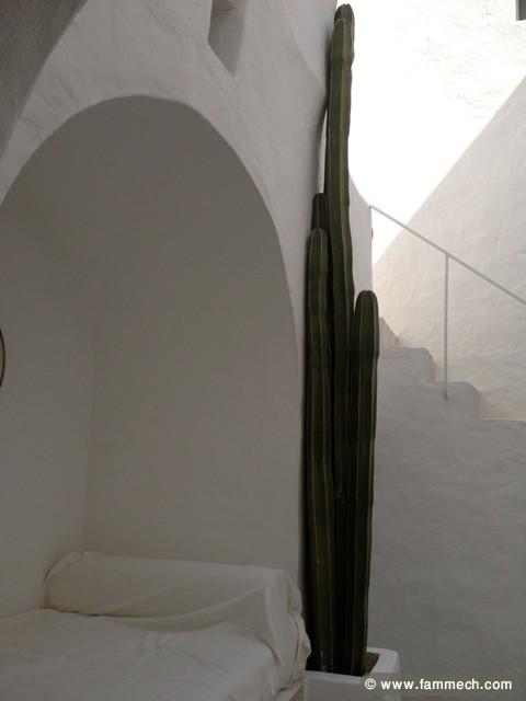 THE POOL HOUSE L475
