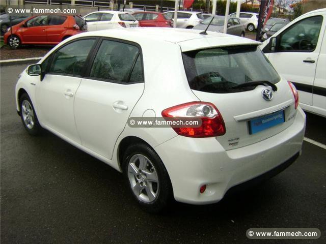 Toyota Auris HSD 136h Connect 15'' 5p