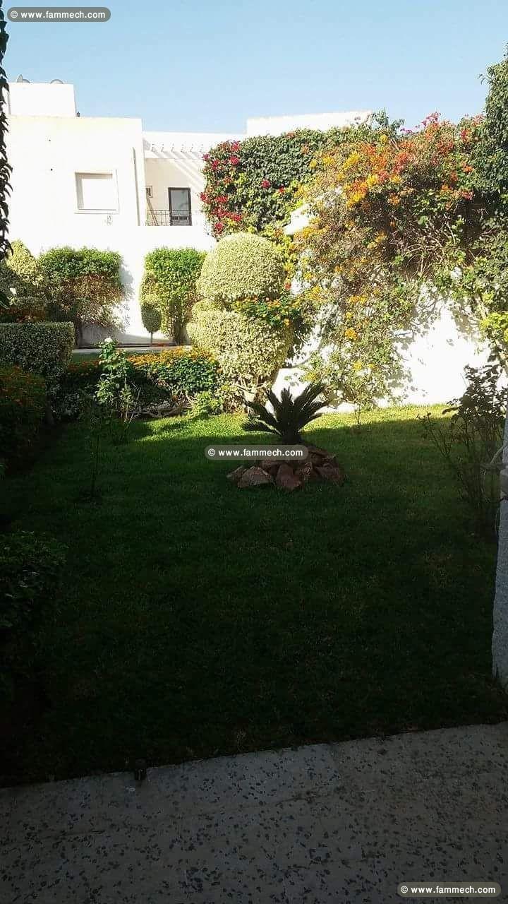Trés Grande Villa de 1260m2 à La Soukra Dar Fadhal