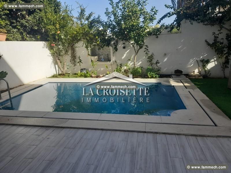 Triplex S+6 avec piscine à Gammarth MTRL0080