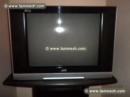 TV ecran plat JVC 72''