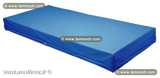Un matelas médicale anti-escarres gaufrier 