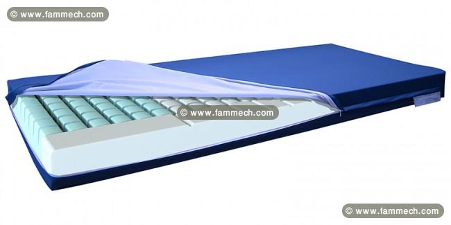 Un matelas médicale anti-escarres gaufrier 