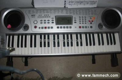 Un OrG (piano) MEG TB800A a vendre 