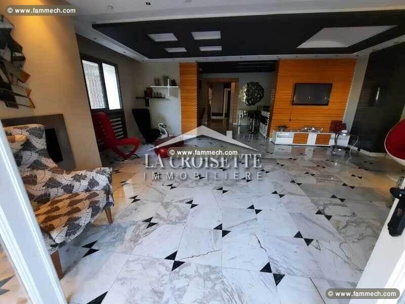 Un rez-de-chaussée S+3 avec piscine à Gammarth MRC
