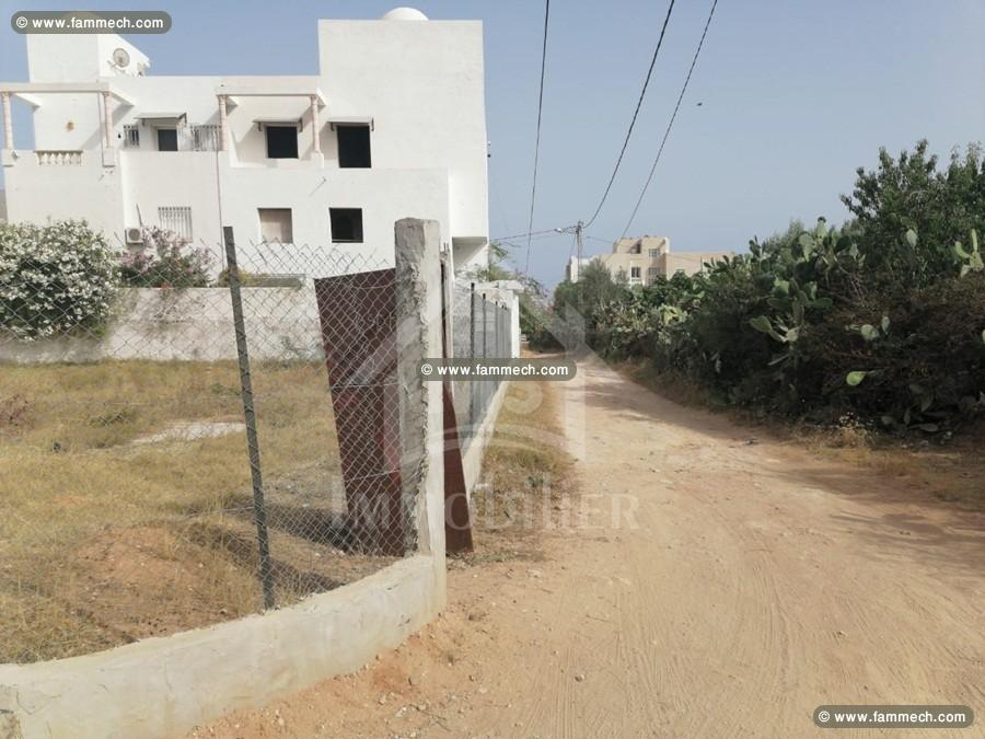 un superbe terrain 400 m² à vendre à MREZGA 