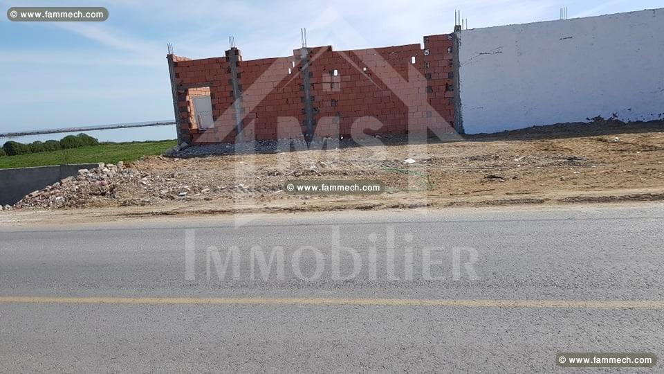un terrain avec deux garages à VENDRE à KORBA 