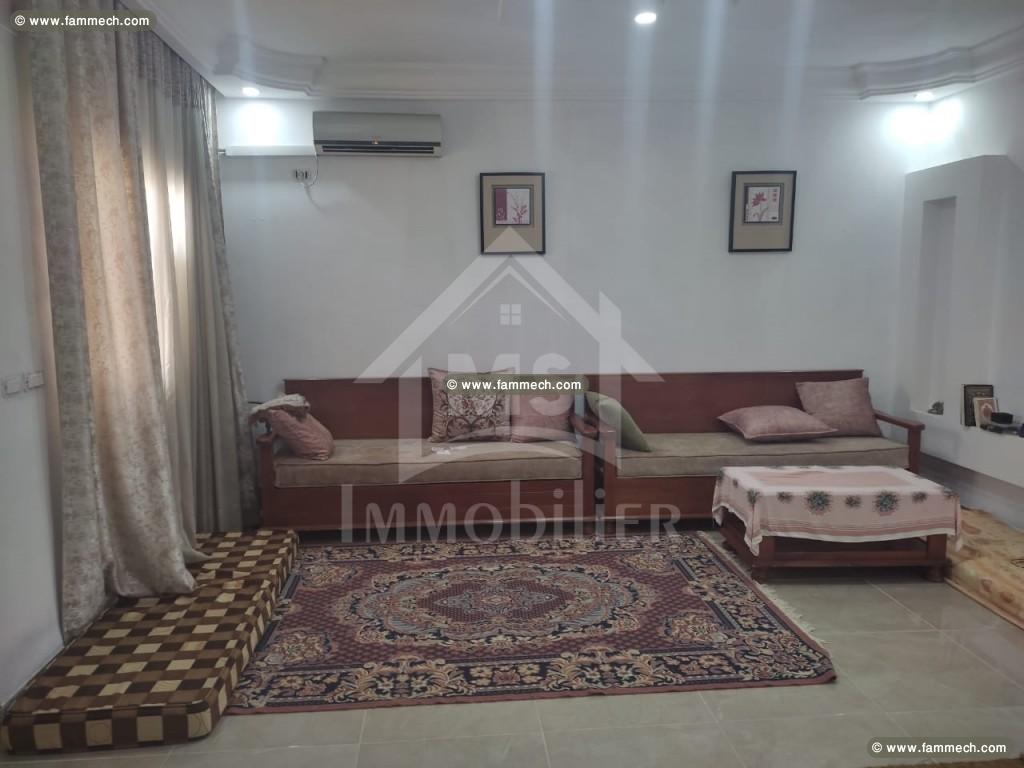 Une belle maison avec garage à vendre à 195 MD 