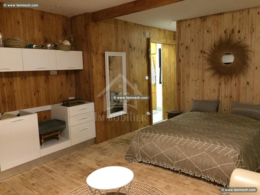 une belle villa en bois  s+4 à HAMMAMET