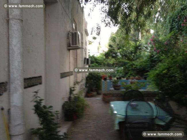 villa à Carthage sur l'avenue Habib B CS-553A5A