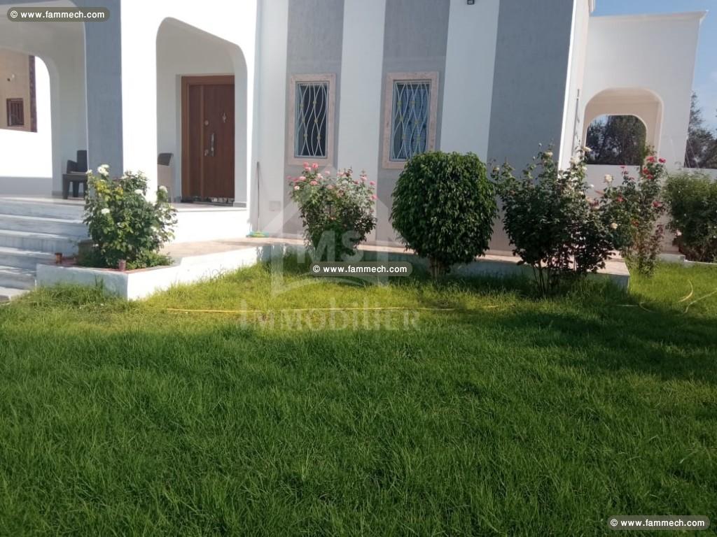 Une villa avec piscine à vendre à Hammamet Sud