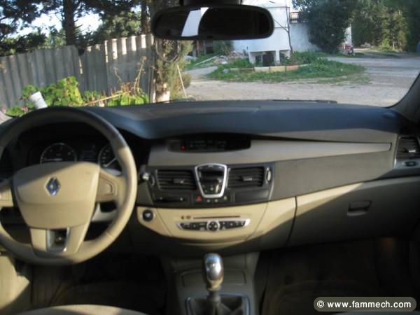 Une Belle Laguna III 6ch 1.5 dci à La marsa