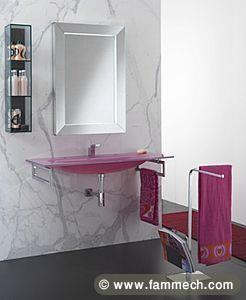 vasque de salle de bain en verre avec miroir