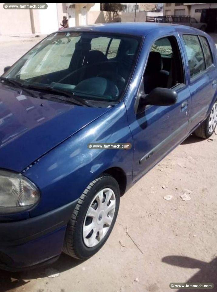 VENTE CLIO EN BON ETAT