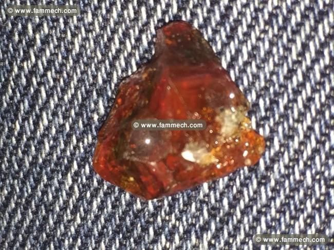 vente de cinabre cristallin transparent