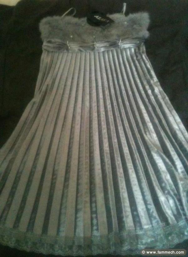 vente robe courte en velours satiné