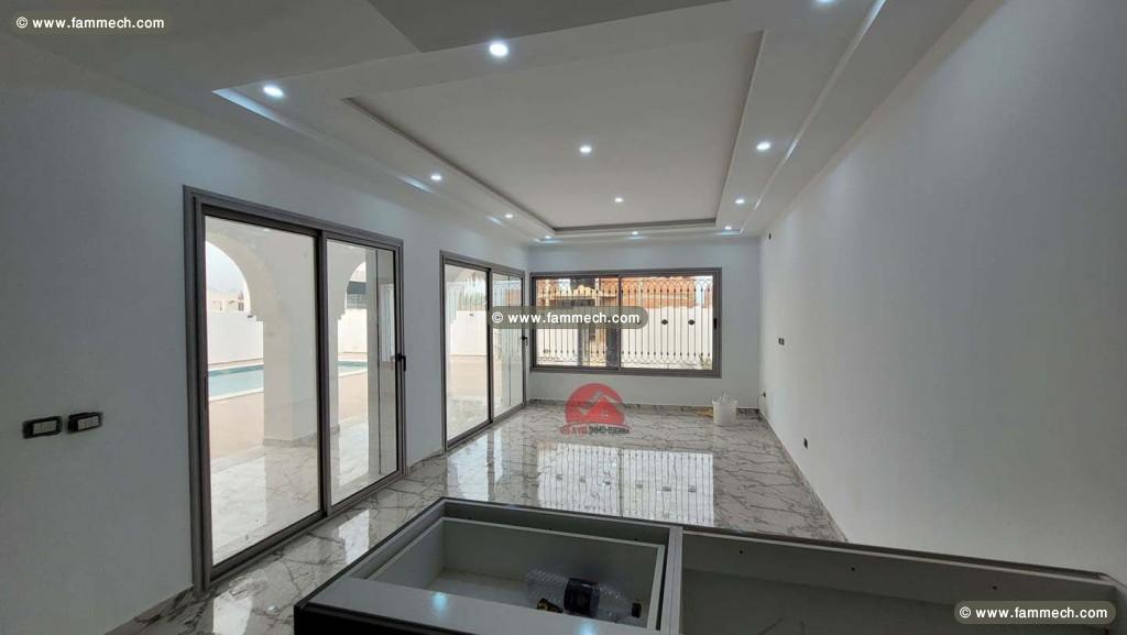 VENTE VILLA AVEC PISCINE EN ZT MIDOUN - V512