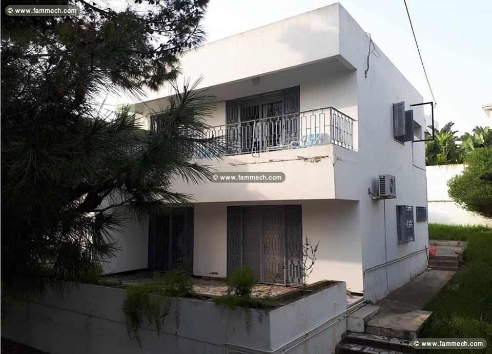 Villa 1101m2 à Notre Dame Mutuelle Ville