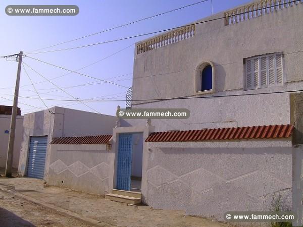 villa 2 étage séparées de superficie 320 m2 