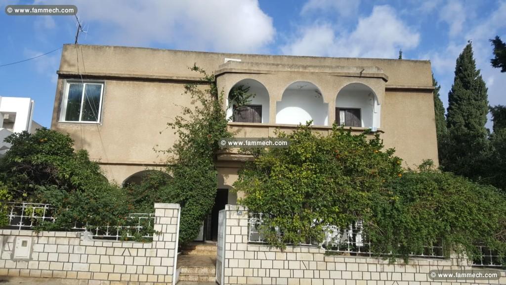 Villa 531m2 à Menzah 5 Chez Particulier