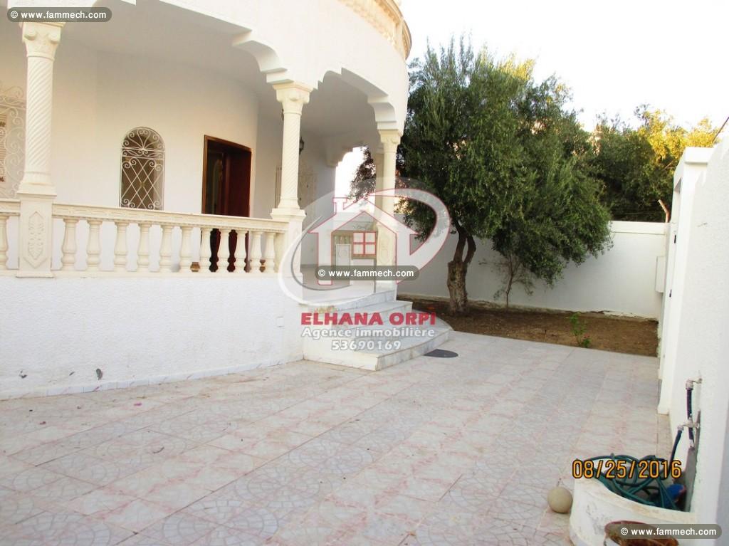 Villa à vendre skaness avec un style américain