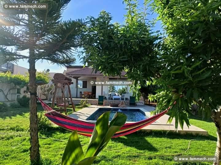 villa avec piscine à louer