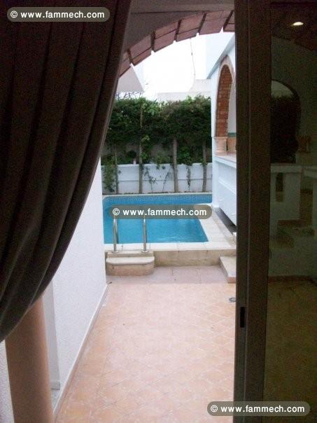 Villa avec piscine complètement privative 