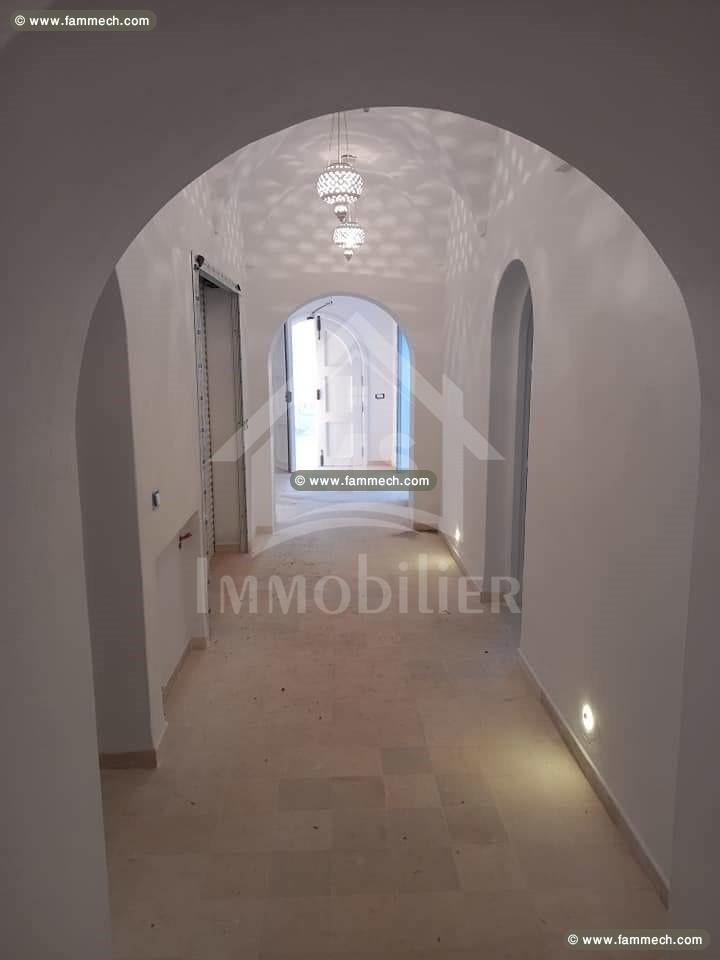 villa avec piscine en cours de finition à Hammamet