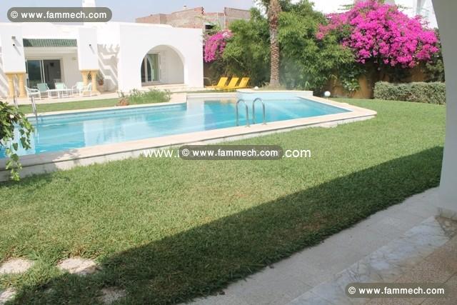 VILLA CAPRIS AV565