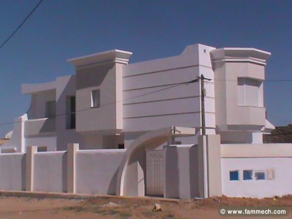 Villa de haute standing à lafran km7 - Sfax