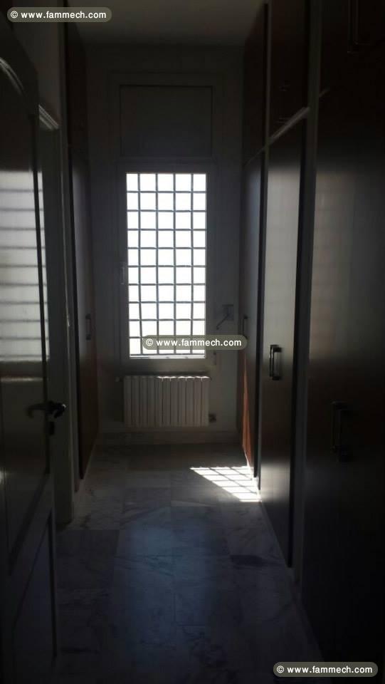 VILLA Haut Standing avec piscine -LAC 2
