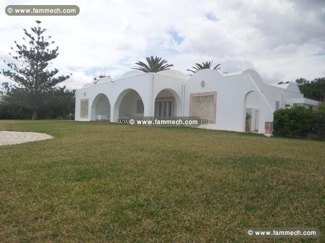 VILLA MERVEILLEUSE - Hammamet Nord       REF V643