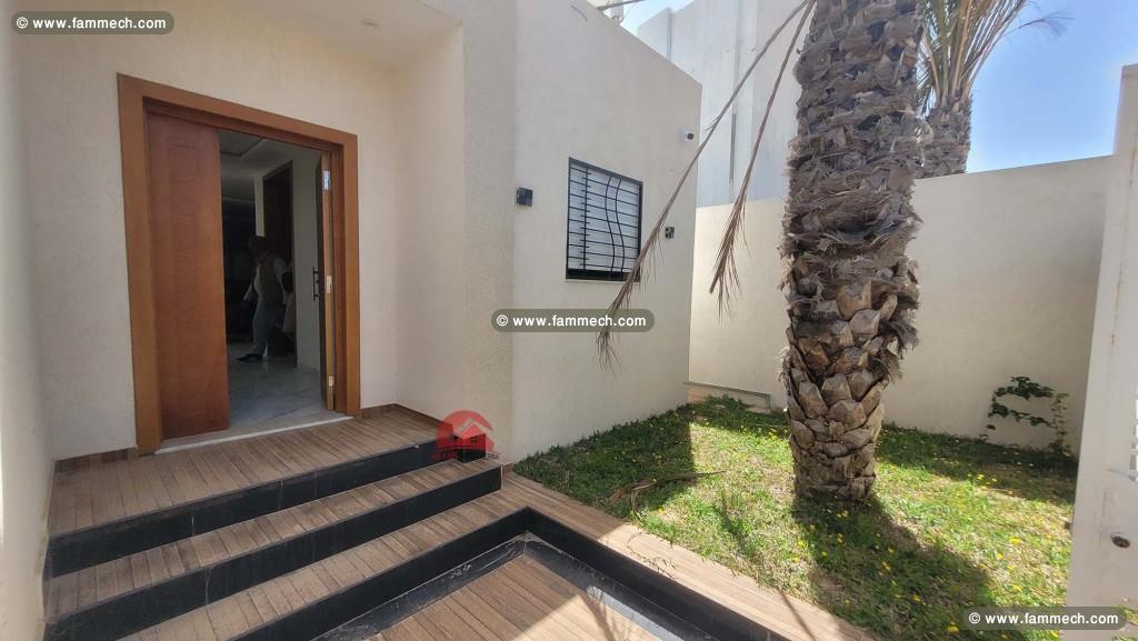 VILLA MEUBLÉE EN ZONE TOURISTIQUE DJERBA-RÉF V701 