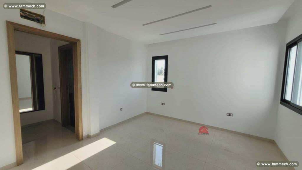 VILLA NEUVE À LA ZONE TOURISTIQUE MEZRAYA-RÉF V640