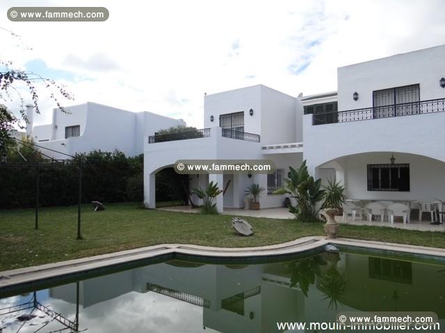 Villa Queen AL938