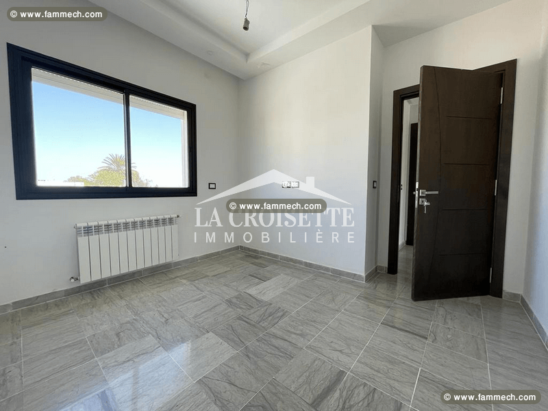 Villa S+3 à La Soukra MVL0978