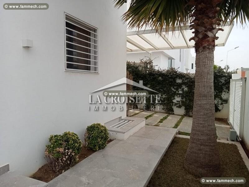 Villa S+3 avec piscine à La Soukra MVV0167