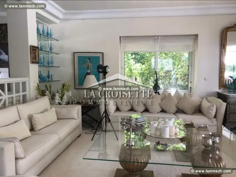 Villa S+3 meublée avec piscine à Gammarth ZVL0241