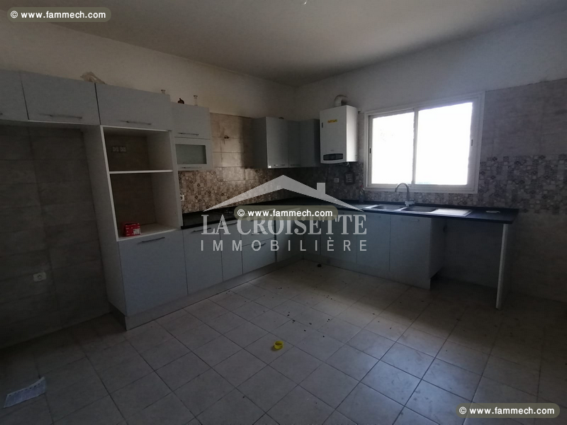 Villa S+4 à La Marsa ZVL1537