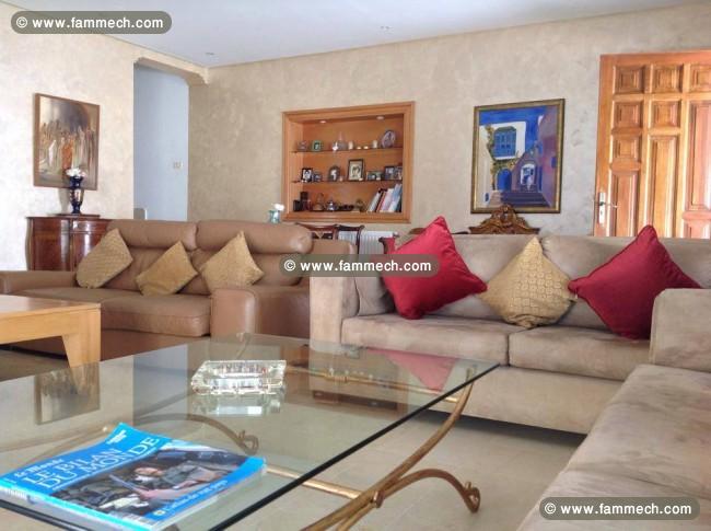 Villa S+4 avec piscine- Ain Zaghouane Nord