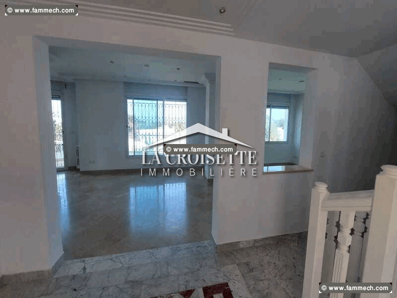 Villa S+4 avec piscine à Gammarth  MVL1104