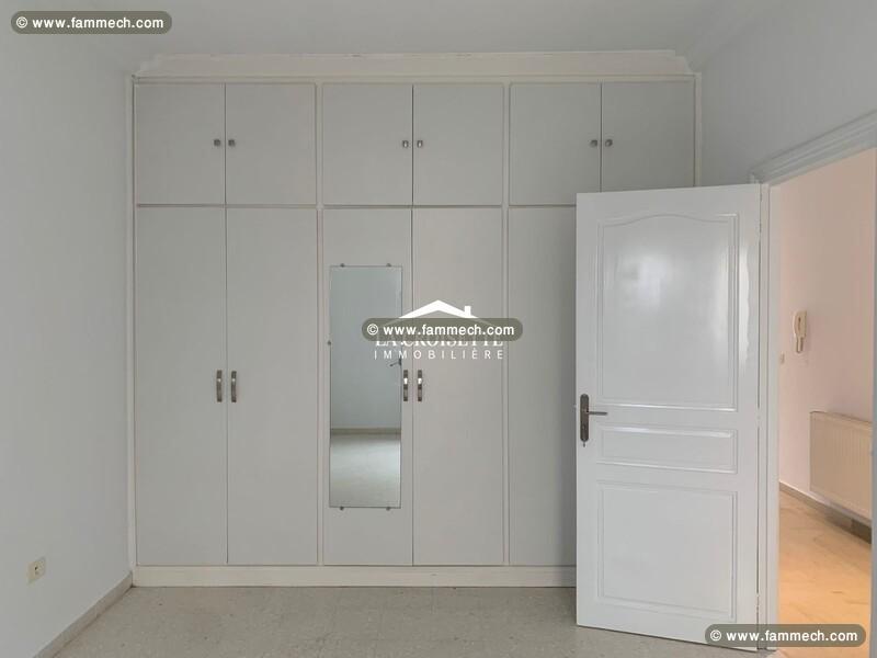 Villa S+5 à La Marsa  ZVL1541