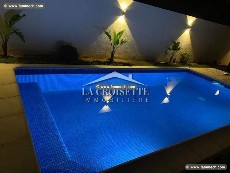 Villa S+5 avec piscine à La Soukra MVV0352